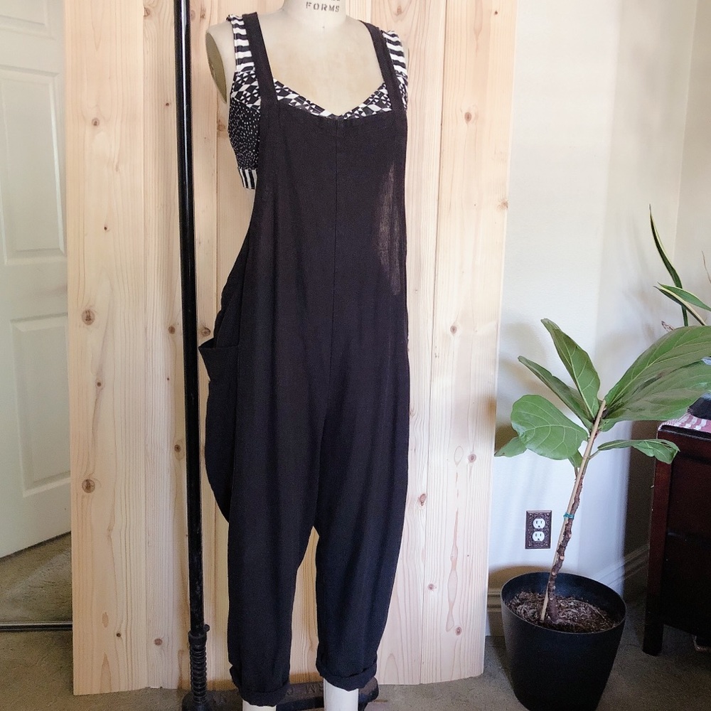 URBAN OUTFITTERS BDG Linen Overall